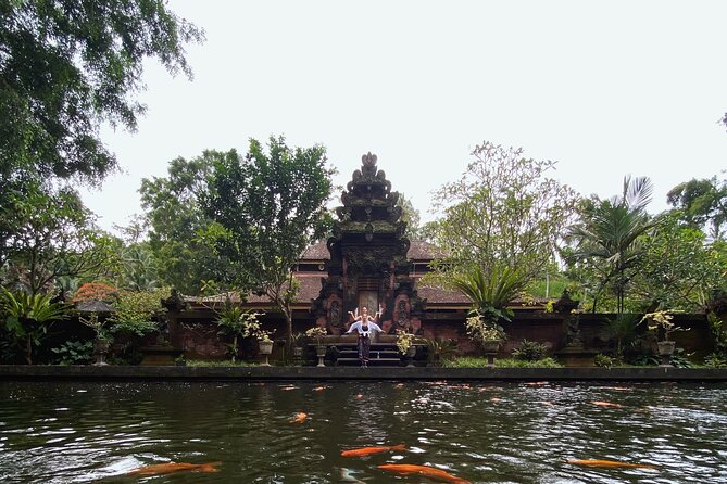 Ubud Day Tour - Private Ubud Tour Guide - Best Of Ubud Tour - Tegenungan Waterfall: A scenic finish with a walk