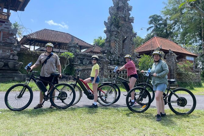 Ubud eBikes Tour to Tegallalang Rice Terrace - Tegallalang Rice Terrace and lunch with a view