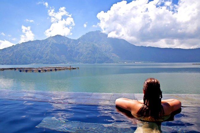 Ubud Volcano Lake and Natural Hot Spring Tour - Tegenungan Waterfall and the final burst of scenery