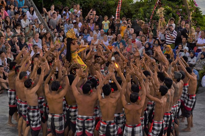 Uluwatu Cliff Temple sunset Tour with Kecak Show and Sea Food Dinner at Jimbaran Beach - Who should book this Uluwatu evening