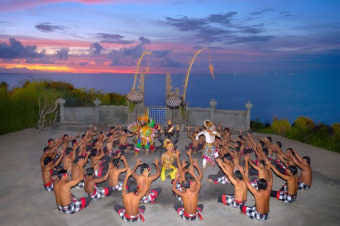 Uluwatu Sunset Tour: Kecak and Fire Dance with Jimbaran Dinner - Uluwatu Temple and the monkey problem