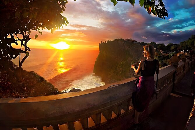Uluwatu Sunset Trip with Kecak Dance Show and Jimbaran Dinner - What the $55 price really buys you