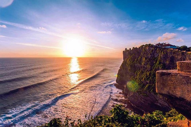 Uluwatu Surrounding: GWK- Padang Beach- Uluwatu Temple - GWK Cultural Park and the giant Garuda
