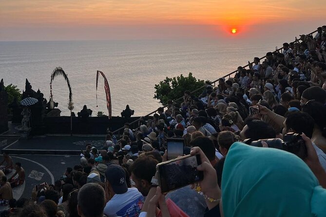 Uluwatu Temple Entrance & Kecak Dance Tickets - Why Uluwatu works so well at sunset