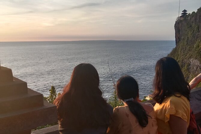 Uluwatu Temple Kecak Fire Dance Private Guided Tour - Why this five-hour evening works well