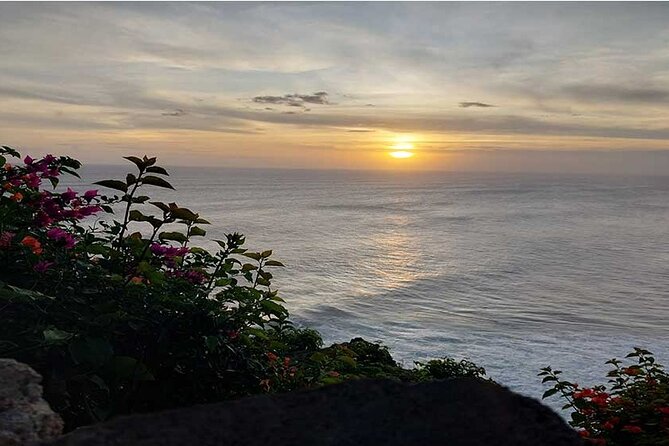 Uluwatu Temple with Sunset Tours - Uluwatu Temple on the 70-meter cliff