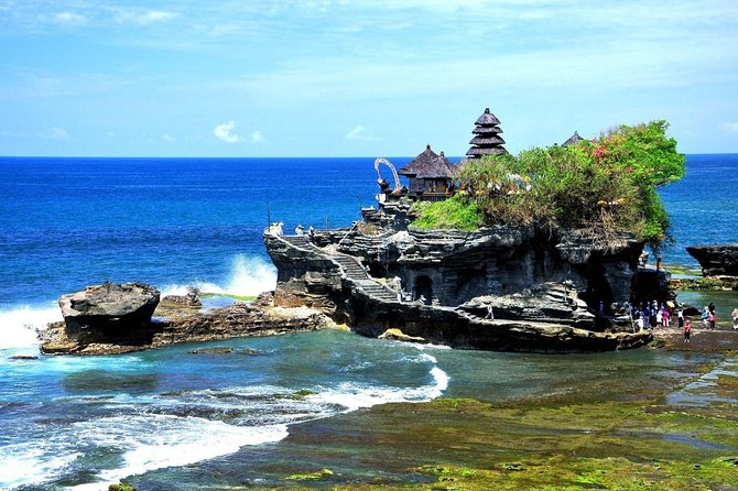 West Bali Tour: Taman Ayun, Ulun Danu Beratan, Jatiluwih Rice Terrace, Tanah Lot - Walking the Jatiluwih Rice Terraces