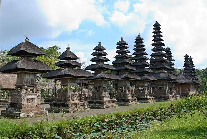 West Bali Tour: Taman Ayun, Ulun Danu Beratan, Jatiluwih Rice Terrace, Tanah Lot - Taman Ayun Temple and Its Water Gardens