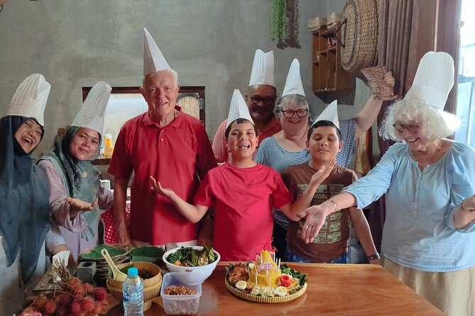 Yogyakarta Cooking Class and Market Tour - Cooking tumpeng and a full Javanese meal
